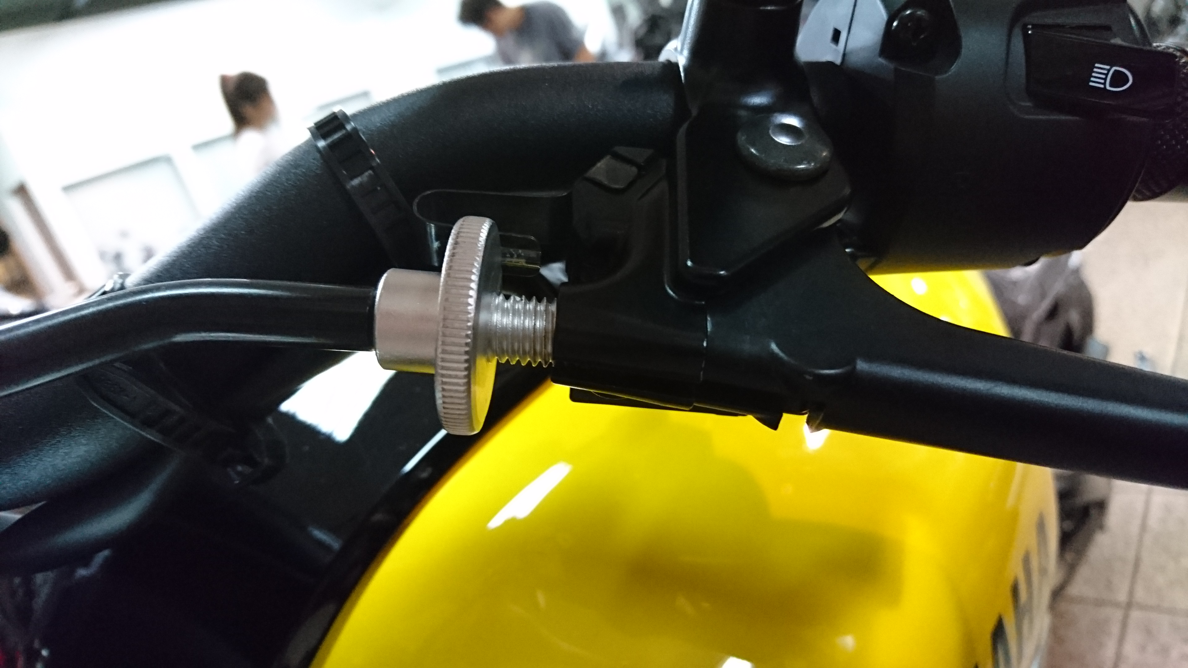Yamaha XSR900 Clutch Cable Adjuster