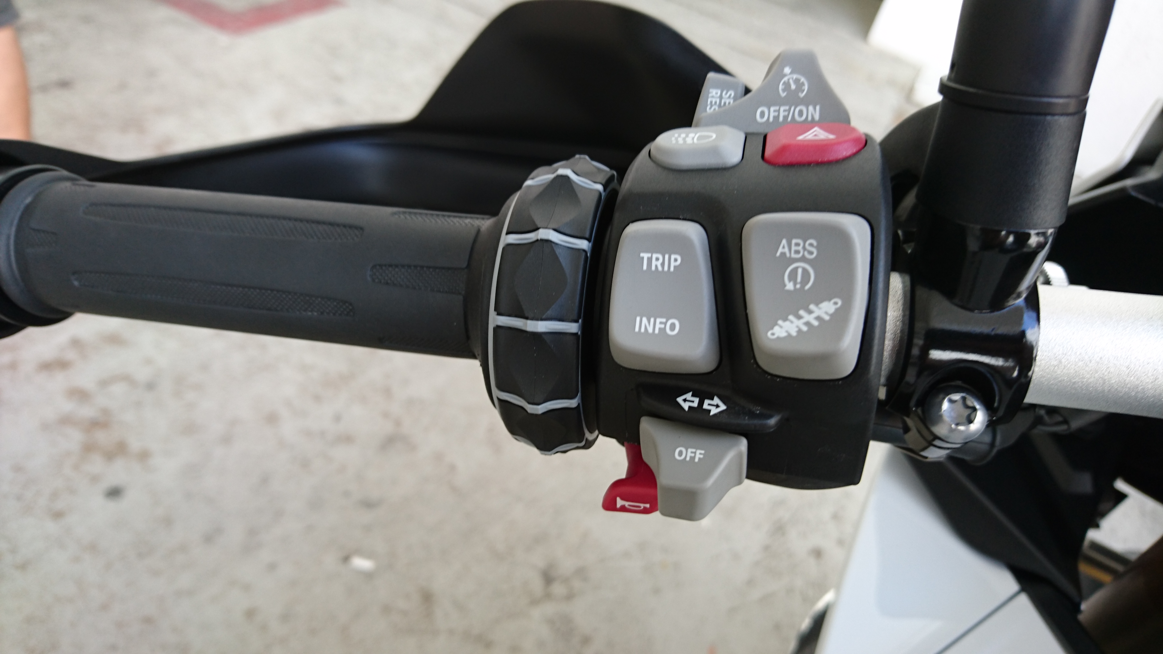 Left hand side controls for the BMW S1000XR